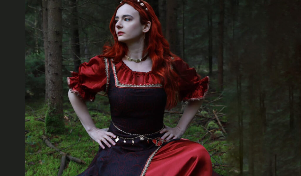 medieval-princess-dress-renaissance