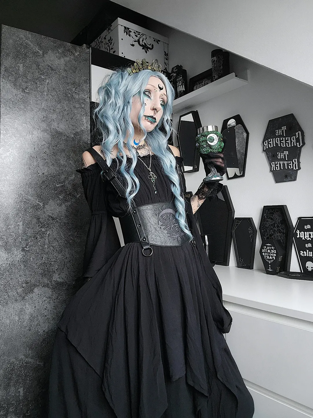 Women’s Medieval Crepe Dress Black Dark Fairy Look