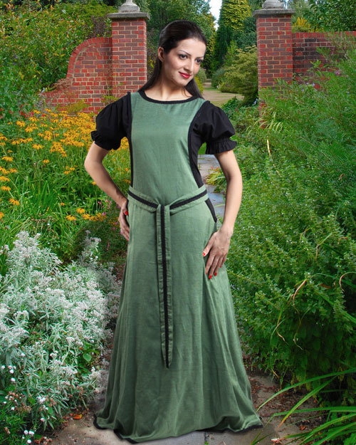 (image for) Maiden Surcoat